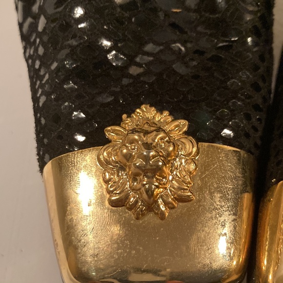 J. Renee Black Gold Lion Shoes Sz 10M - Picture 4 of 16